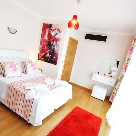Sleeps 10 With Pool Air Con And Wifi Villa *