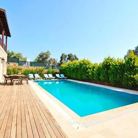 Villa Sleeps 10 With Pool Air Con And Wifi Bodrum